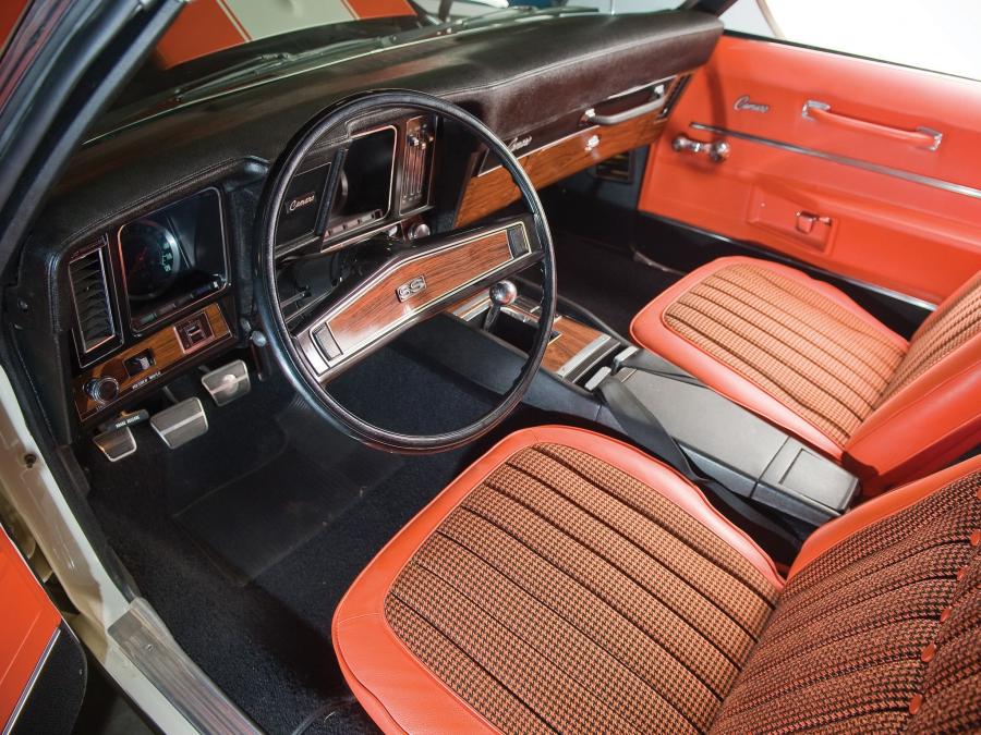  Chevrolet Camaro SS 396 Convertible 1969 года  (фото 7 из 10)